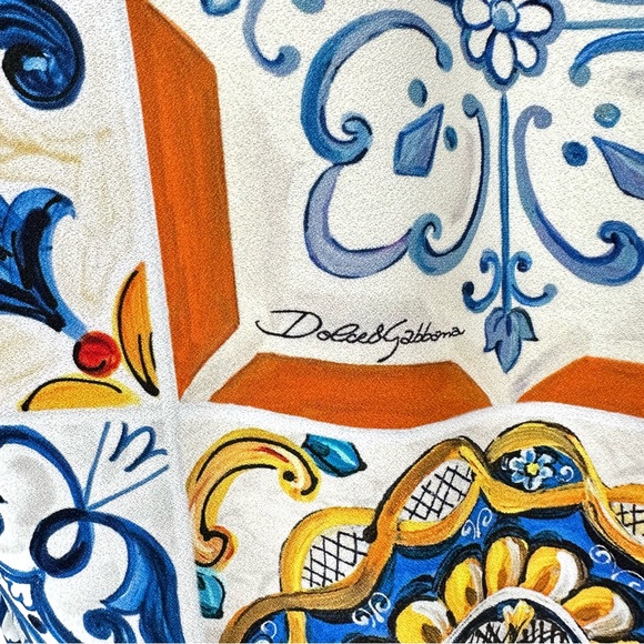 Dolce&Gabbana women bomber size 42IT or M Authentic Retail 1250$ - Picture 12 of 16